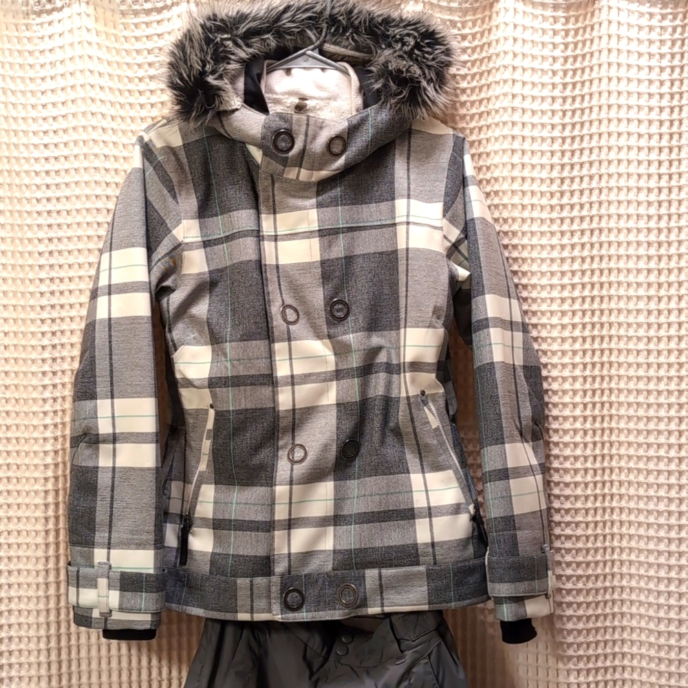 Bonfire Snowboarding Company Snowboard Jacket, Skiing Jacket, Snow Sports